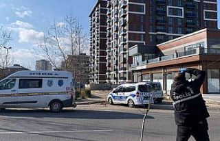 14 katlı rezidansın çatısından düşen işçi...