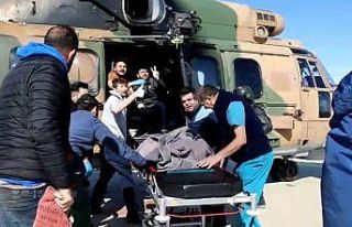 160 sortide 720 afetzede Adana Şehir Hastanesi heliportuna...