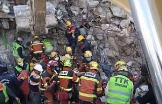 177 saat sonra enkazdan çıkartılınca herkesin...