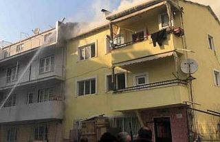 3 katlı binada yangın paniği