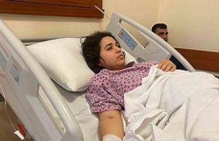 6 yaşındaki yeğenini kurtardı, ayağını enkazda...