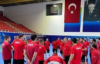 A Milli Erkek Hentbol Takımı’nda Lüksemburg maçı...