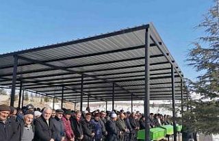 Adana’da hayatını kaybeden 4 kişilik aile Niğde’de...