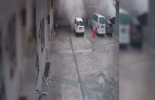 Adana’daki Sinem Apartmanı’nın yıkılma anı...