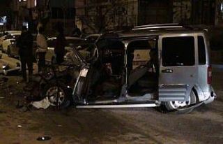 Ağır yaralı sürücü hastaneye sevk edilirken...