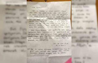Akyurtlu iki kız kardeşten depremzedelere duygu...