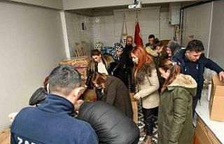 Altındağ Belediyesi depremzedelere yemek yardımını...