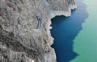 Artvin’de heyelanların sebebi kurak havadan sonra...