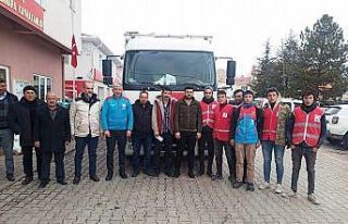 Aslanapa’dan deprem bölgesine 15 ton un gönderildi