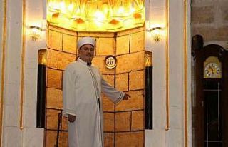 Asrın felaketi 8 asırlık camiyi milim oynatamadı