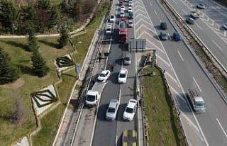Ataşehir’de yol ayrımını kaçıran sürücü...