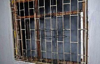 Atık malzeme toplayan gençlerin kaldığı gecekondu...