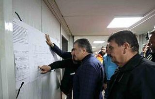 Bakan Fahrettin Koca, Defne’de kurulan hastaneyi...