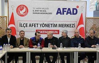 Bakan Soylu’dan enkaz kaldırma çalışmalarının...