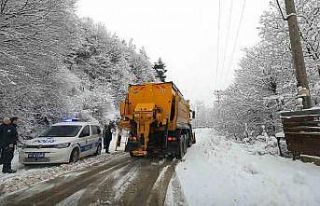 Başiskele’nin yüksek kesimlerinde karla mücadele...