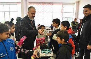 Başkan Aktaş, Bursa’da depremzedeleri ziyaret...