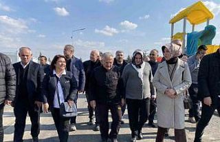 Başkan Büyükkılıç ve Meclis Üyelerinden Konteyner...