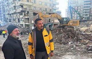 Başkan Çolakbayrakdar: "Son yaralar sarılana...