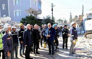 Başkan Gültak deprem bölgesinde
