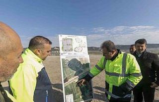 Başkan Seçer, Adıyaman’da devam eden konteyner...