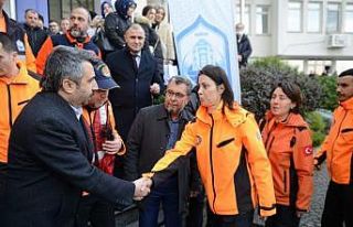 Başkan Yılmaz, depremden dönen ekibi karşıladı