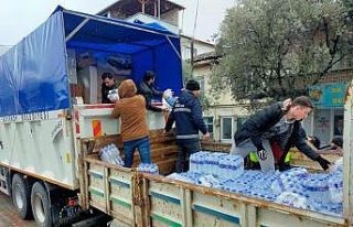 Bayırköy, deprem bölgesine yardım göndermeye...