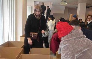 Bilecik AK Parti İl Başkanlığı, deprem bölgesi...