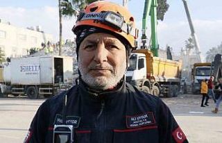 Bir "tık tık" sesi 107 saat sonra enkazdan...