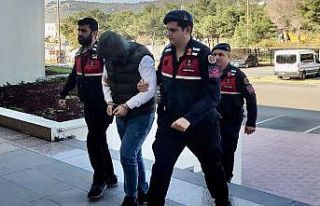Bodrum’da 36 ayrı suçtan aranan şahsı jandarma...