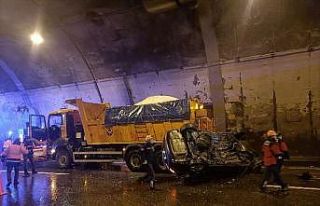 Bolu Dağı Tüneli’nde zincirleme kaza: 1 ölü...