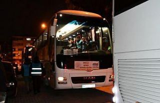 Bolu’dan 144 gönüllü dualarla Hatay’a uğurlandı