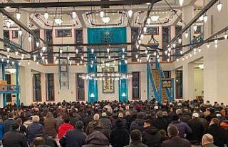 Bursa’da dualar depremzedeler için