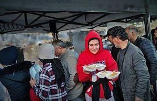 BUYSAD üyelerinden hazır yemek ve mobil mutfak desteği