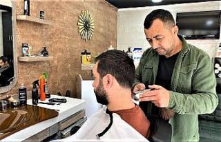 Büyük depremlerin ardından Antalyalı berberden...