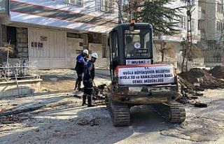 Büyükşehir ekipleri deprem bölgesinde altyapı...