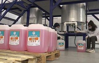 Çalışanlar fabrika işçileri değil, lise öğrencileri