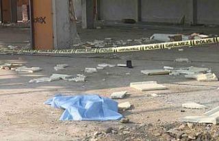 Çatıdan düşen işçi hayatını kaybetti