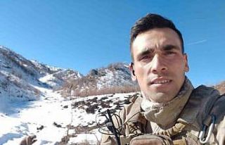 Çatışmadan yaralı kurtuldu, depremde ailesiyle...