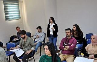 Çukurovalılar yabancı dil öğreniyor
