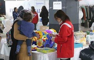 Dayanışma Merkezinden 1284 depremzede ihtiyacını...