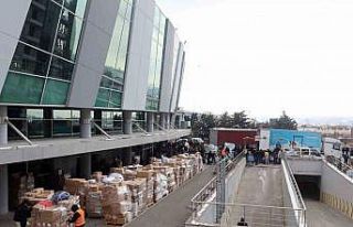 Deprem bölgelerine Yenimahallelilerin yaptığı...