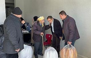 Deprem bölgesi için yardım seferberliğinde duygulandıran...