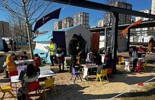 Deprem bölgesindeki enfeksiyon riskine karşı Prof....