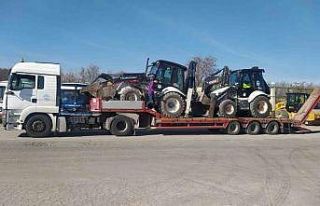 Deprem bölgesine 10 konteyner ev ve 2 iş makinesi...