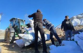 Deprem bölgesine odun yetiştirmek için seferber...