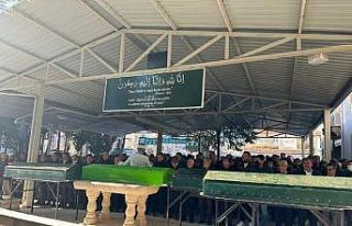 Depremde enkaz altında kalan anne ve 3 çocuğu Burdur’da...