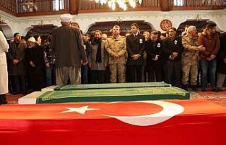 Depremde enkaz altında kalan Vanlı Uzman Çavuş...