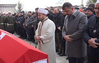 Depremde hayatını kaybeden Aksaraylı uzman çavuş...