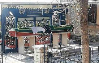 Depremde hayatını kaybeden baba ve kızı Emet’te...