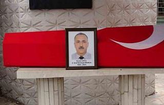 Depremde hayatını kaybeden emniyet müdür yardımcısı...
